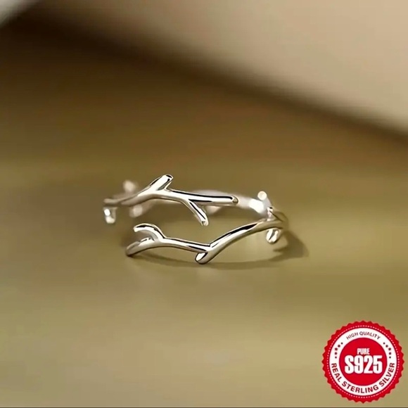 Jewelry - Silver Branch Design Ring